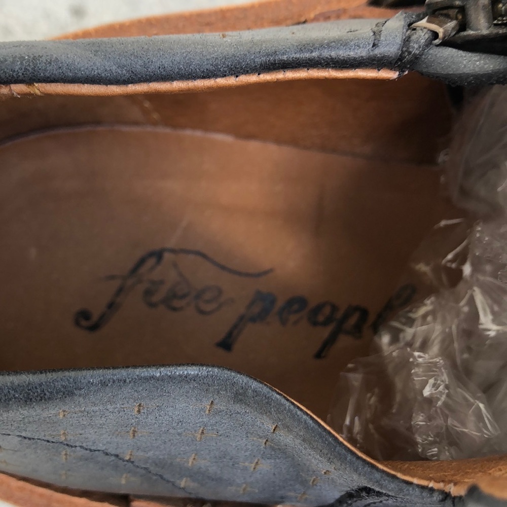 Free People - Picture 6 of 7